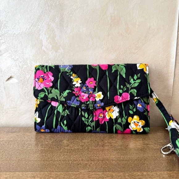 Vera Bradley Trifold Envelope Wallet in Wildflower Garden